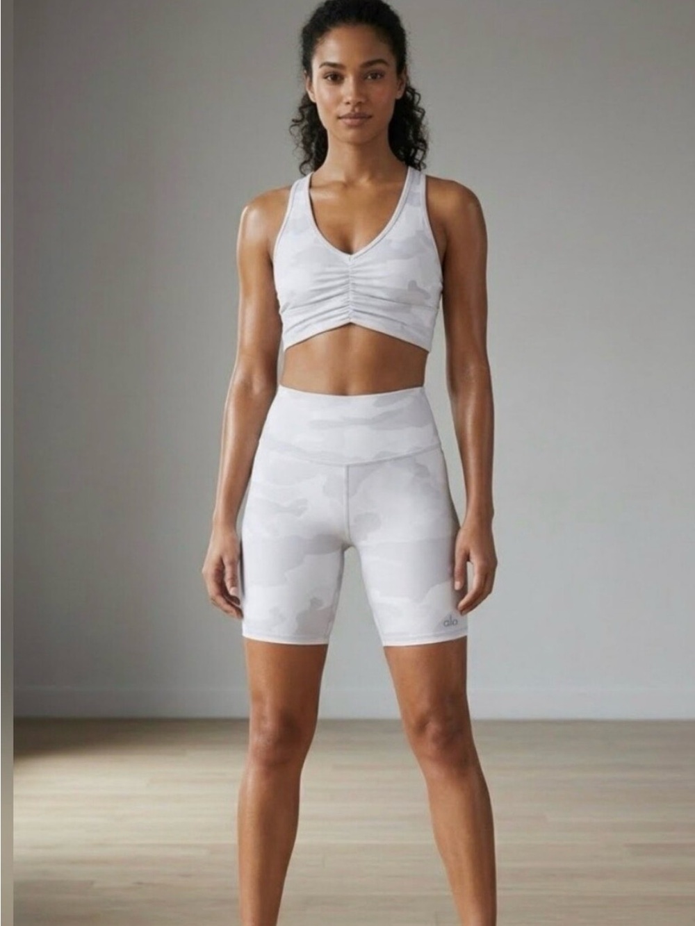 Alo Yoga Vapor Cinch Bra and High-Waist Vapor Biker Short Set